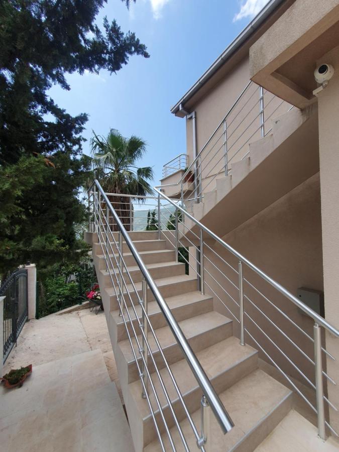 Villa Rada Игало Екстериор снимка